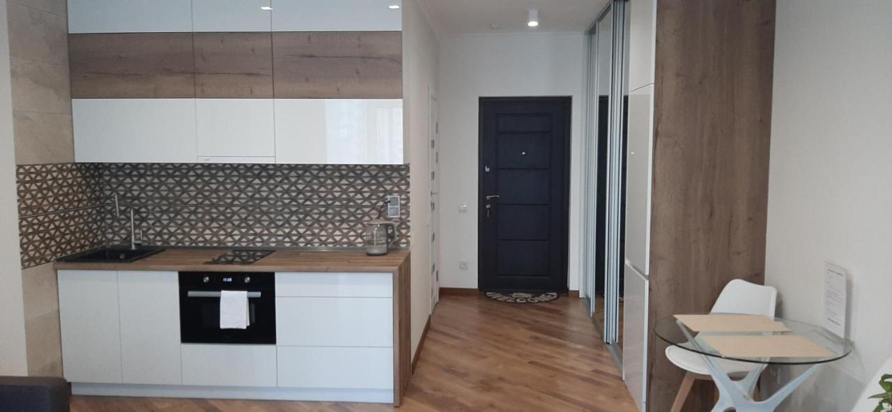Красивая Квартира С Шикарным Видом У Метро Apartment Kiev Ngoại thất bức ảnh