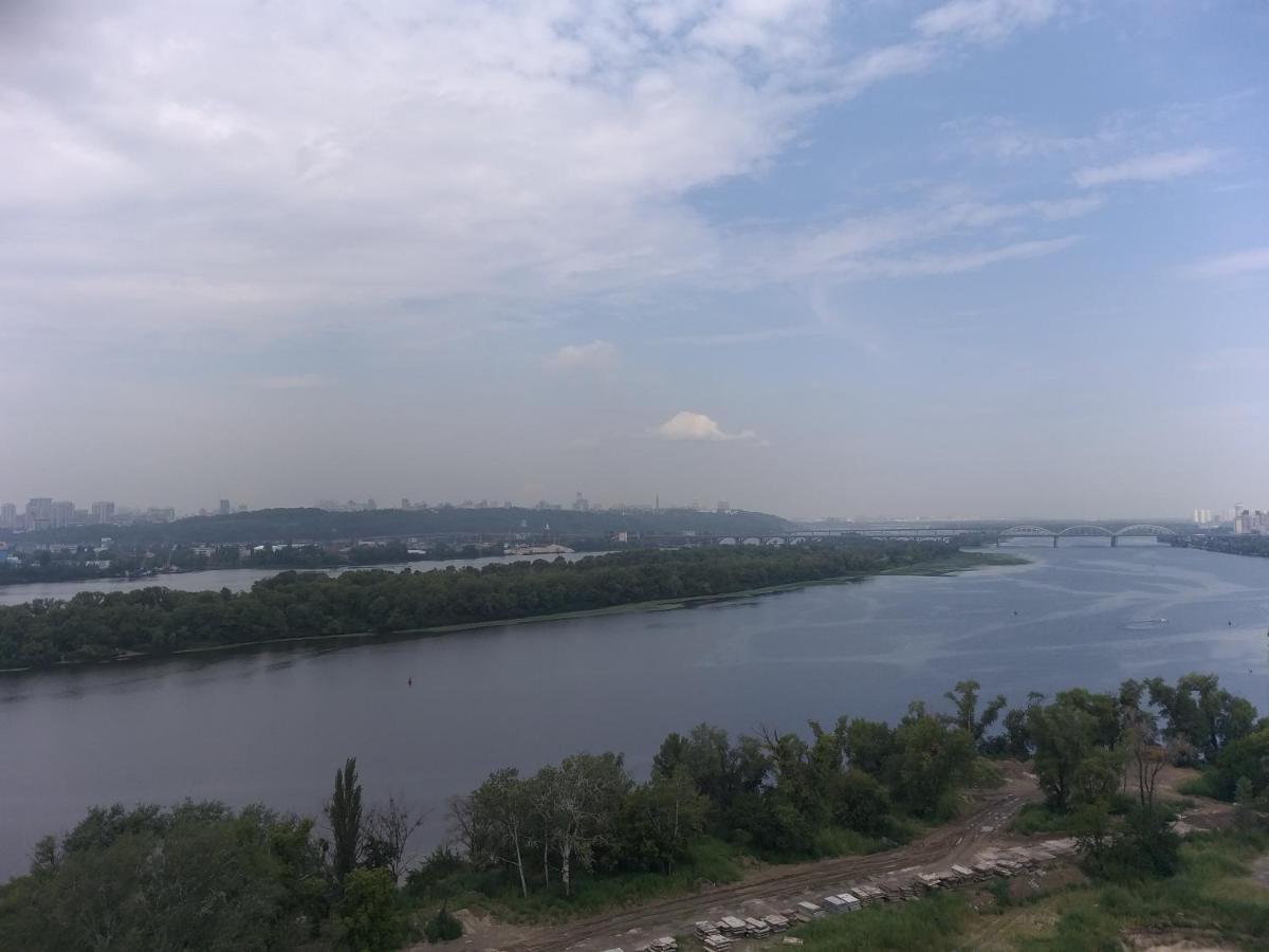 Красивая Квартира С Шикарным Видом У Метро Apartment Kiev Ngoại thất bức ảnh